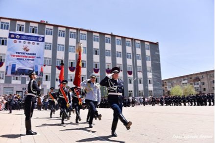 Сургуульд сонсогчоор суралцсан жилийг алба хаасан хугацааны  нэмэгдэлд оруулж тооцдог болов